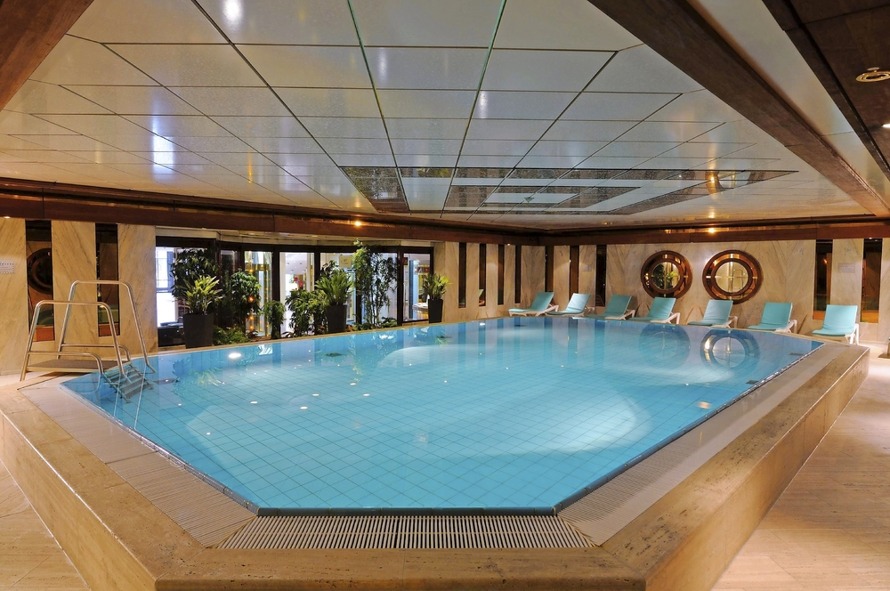 Schwimmbad Maritim Hotel Köln