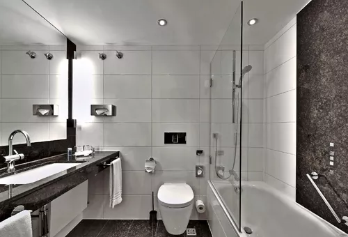 Badezimmer Maritim Hotel Köln