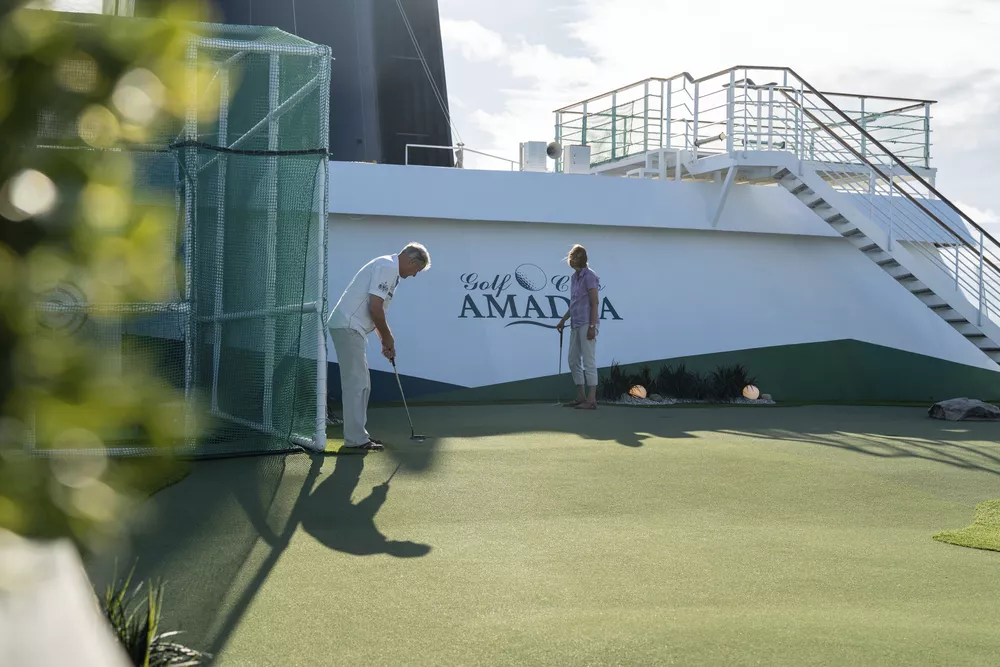 MS AMADEA