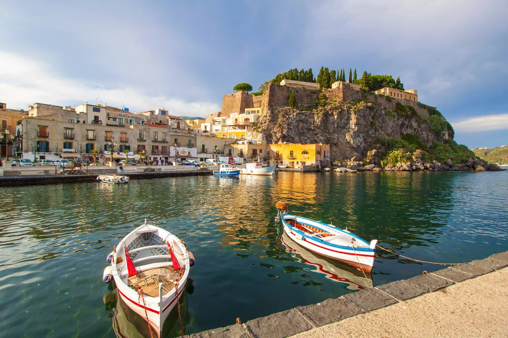 Hafen von Lipari