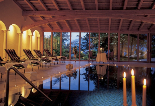 Hallenbad im Schloss Hotel Korb, Südtirol, Italien
